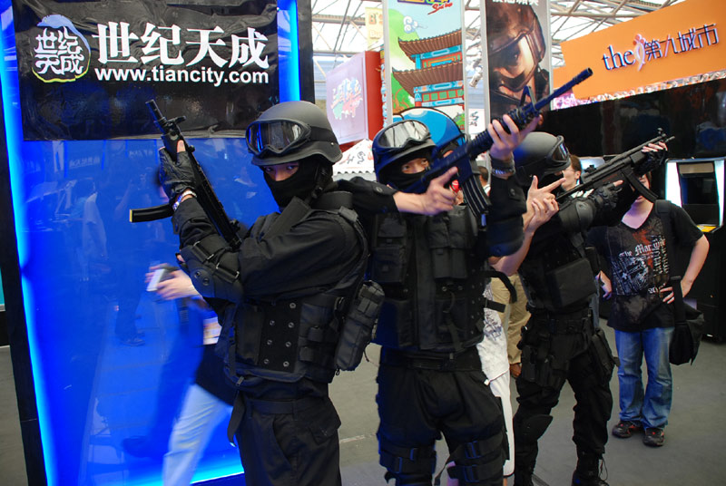 图片[5]-反恐精英online全场人气最高！COSER近景特写！早期真人扮演-猫咪网络