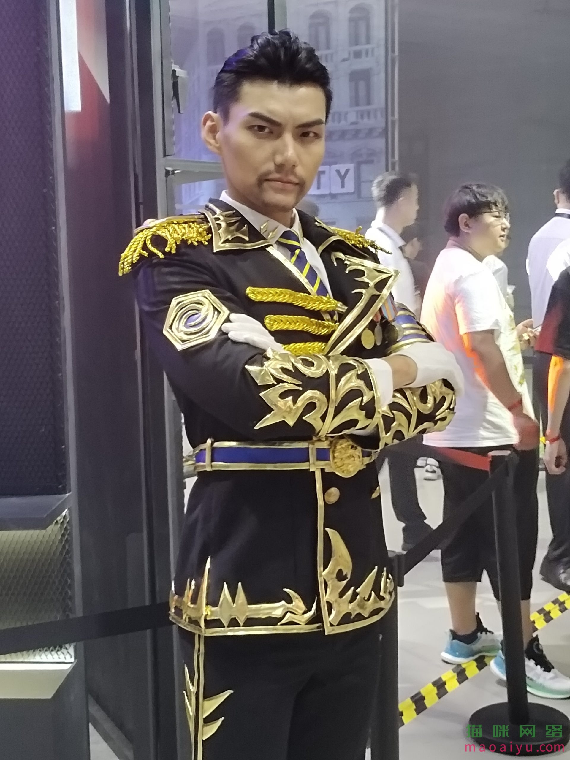 CSOL教官杰拉德cosplay真人扮演AE167