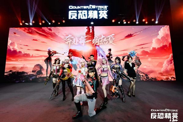 CSOL奔赴每一场热爱主题COS真人角色扮演合照-猫咪网络